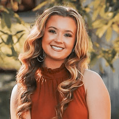 Josie Taylor headshot