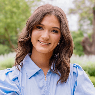 Lexi Savoy headshot